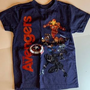 Boys Blue MARVEL shirt size small